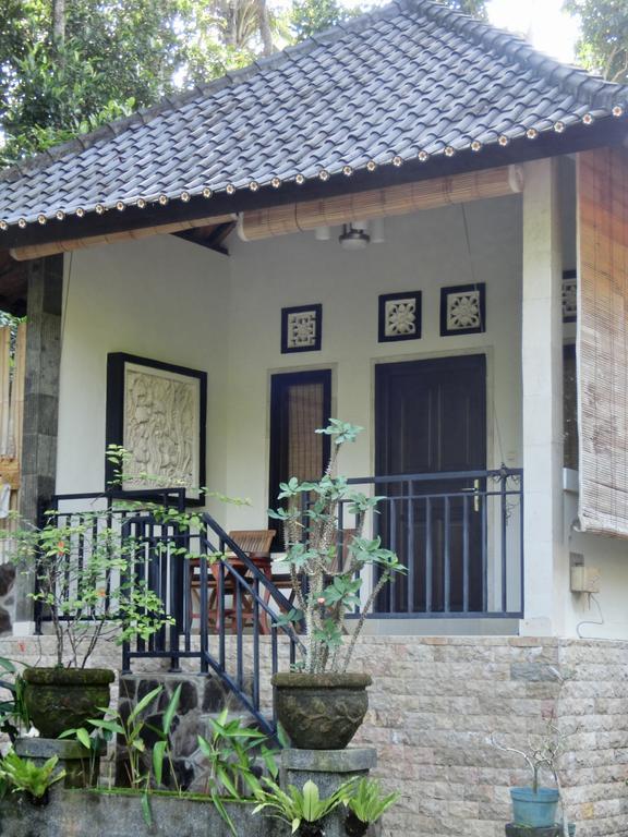 Latugu Homestay Ubud Quarto foto